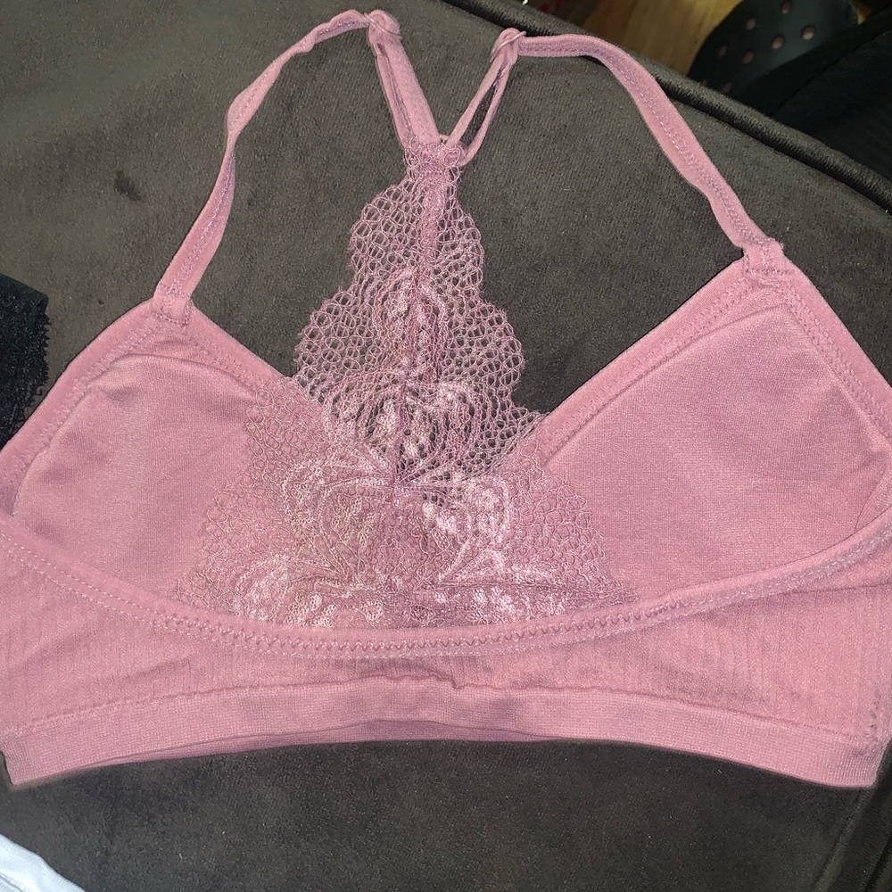 5 Style Bras - Picture 5 of 8